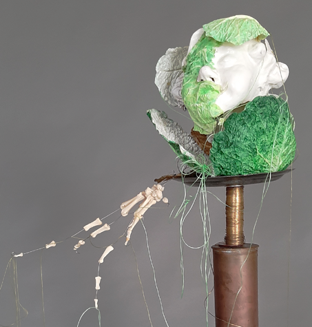 personal exhibition Issoire 2022 - Piet.sO - sculpture  mixed media - angel with cabbage.