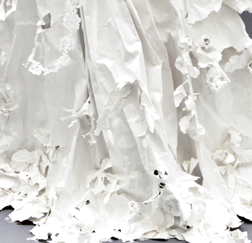 sculpture robe de mariée en papier et résine, Piet.sO 2013, art contemporain