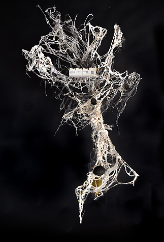 Piet.sO, arbre usine à charbon, sculpture contemporaine sur l'anthropocène.