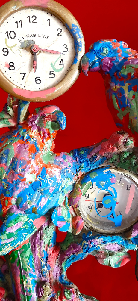 Piet.sO, sculpture collage, parrots clock, contemporary sculpture assemblage, pietso.